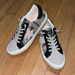 Vintage Havana Camo Sneakers